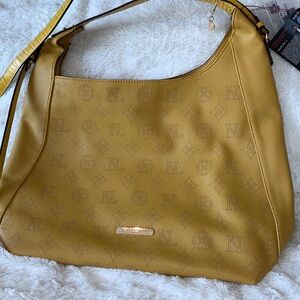 NWT Nicole Lee Yellow Iconic Hobo bag with protective bag. Exquisite detail❤️